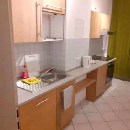 Apartment Suedliche Innenstadt- Mit Aufzug *